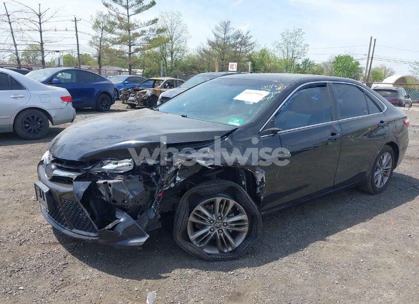 Photo 2 of 2017 Toyota Camry SE (VIN 4T1BF1FK9HU280457)