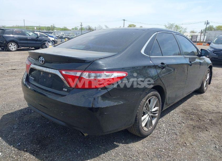 Photo 4 of 2017 Toyota Camry SE (VIN 4T1BF1FK9HU280457)