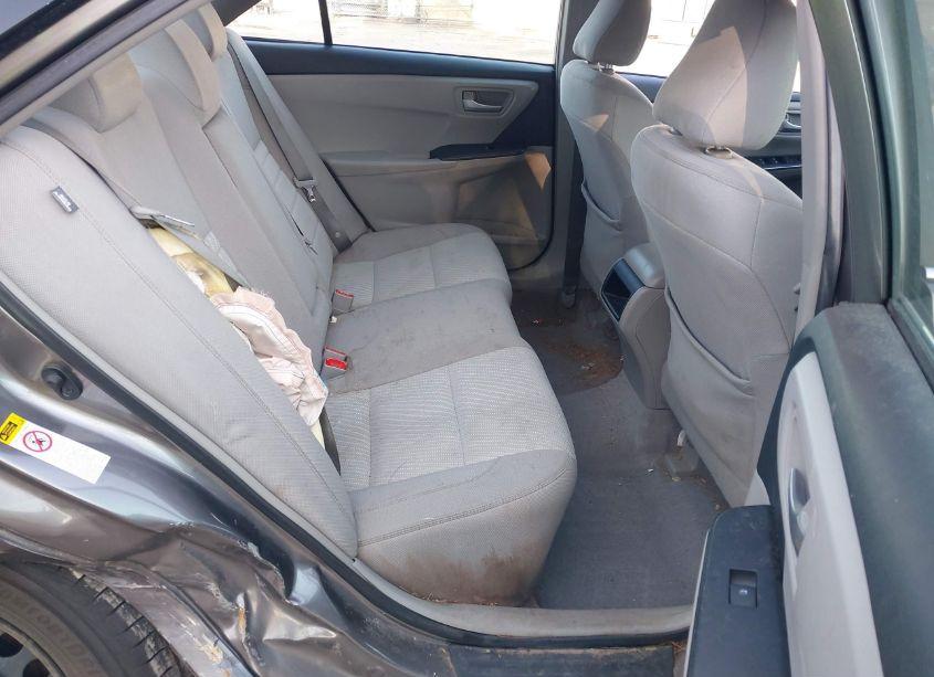 Photo 8 of 2017 Toyota Camry LE (VIN 4T1BF1FK9HU288977)