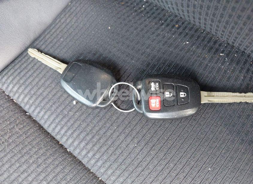 Photo 11 of 2017 Toyota Camry SE (VIN 4T1BF1FK9HU307513)