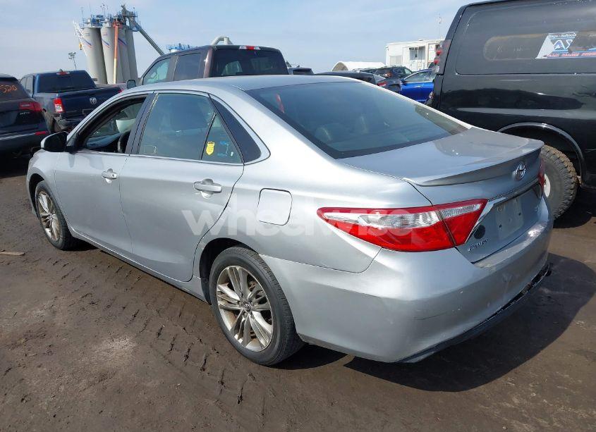 Photo 3 of 2017 Toyota Camry SE (VIN 4T1BF1FK9HU307513)