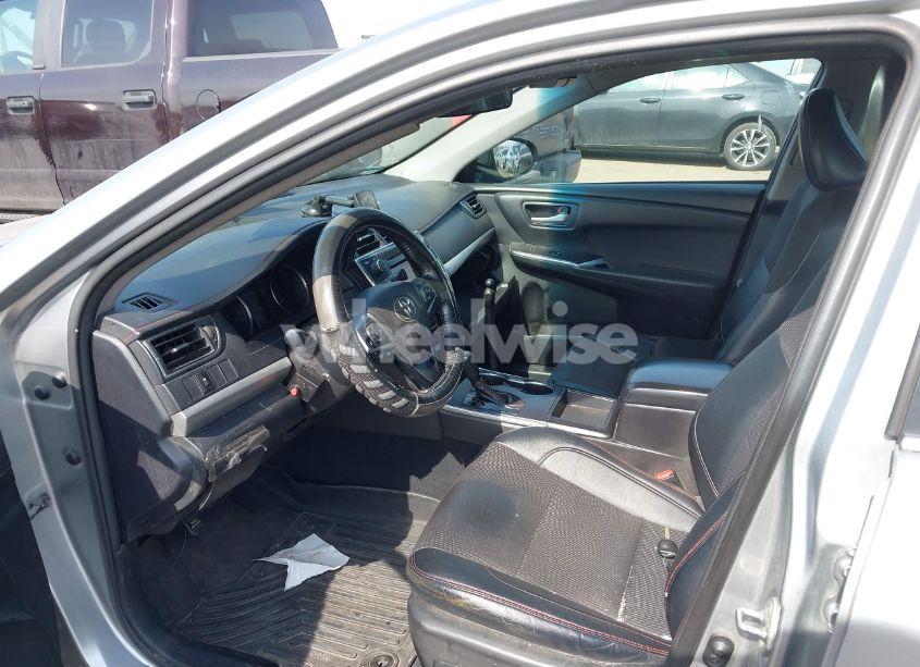 Photo 5 of 2017 Toyota Camry SE (VIN 4T1BF1FK9HU307513)