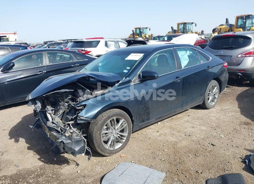 Photo 2 of 2017 Toyota Camry SE (VIN 4T1BF1FK9HU321587)