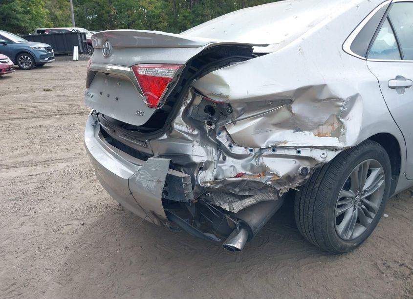 Photo 6 of 2017 Toyota Camry SE (VIN 4T1BF1FK9HU333612)