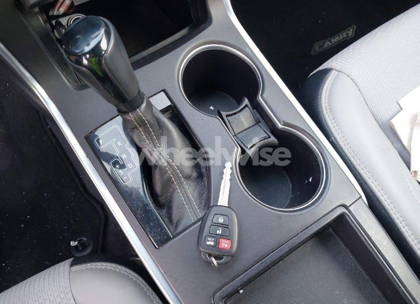 Photo 11 of 2017 Toyota Camry SE (VIN 4T1BF1FK9HU347431)