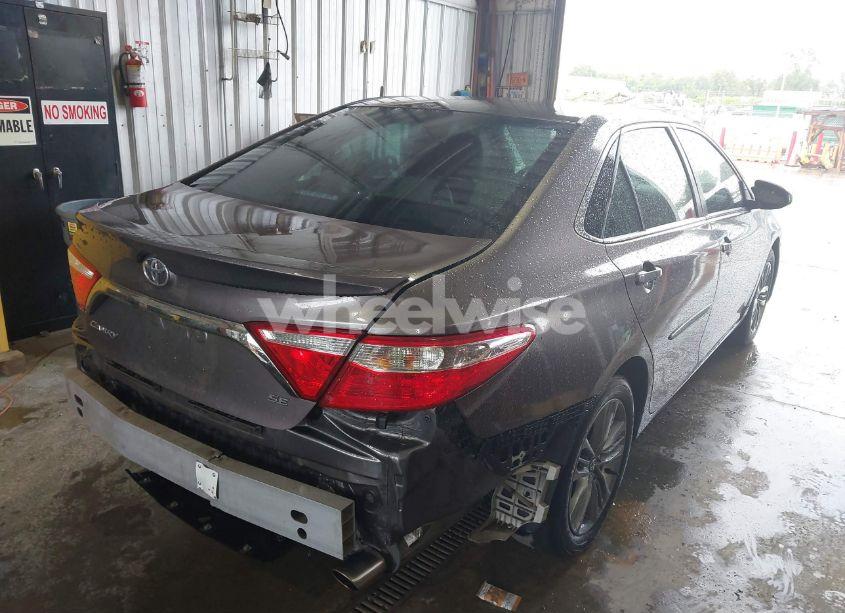 Photo 4 of 2017 Toyota Camry SE (VIN 4T1BF1FK9HU348899)