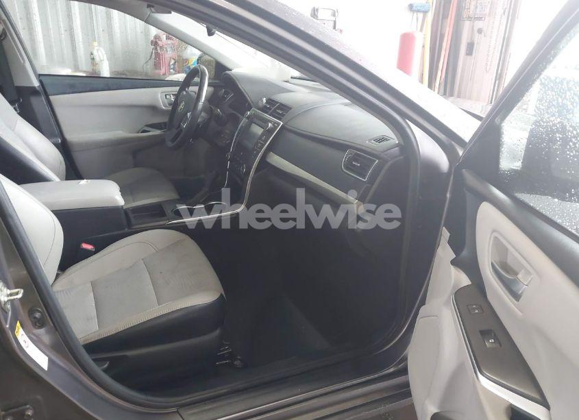 Photo 5 of 2017 Toyota Camry SE (VIN 4T1BF1FK9HU348899)