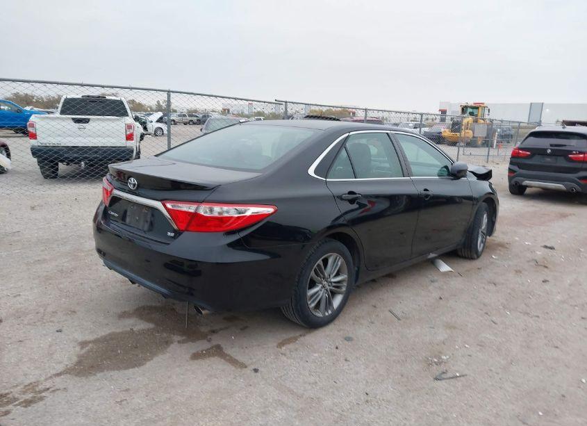 Photo 4 of 2017 Toyota Camry SE (VIN 4T1BF1FK9HU353908)