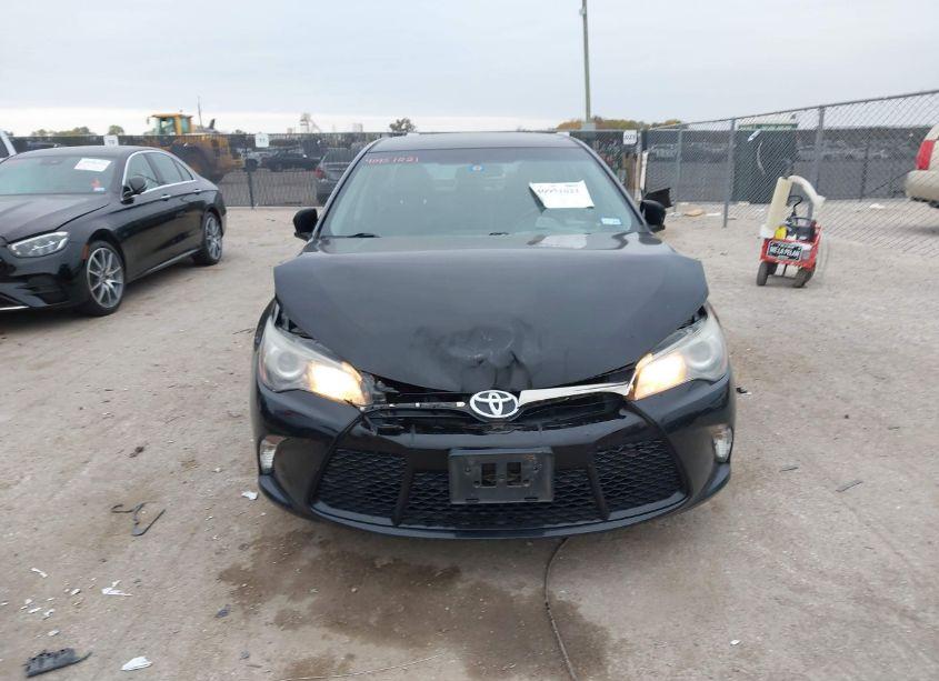 Photo 6 of 2017 Toyota Camry SE (VIN 4T1BF1FK9HU353908)