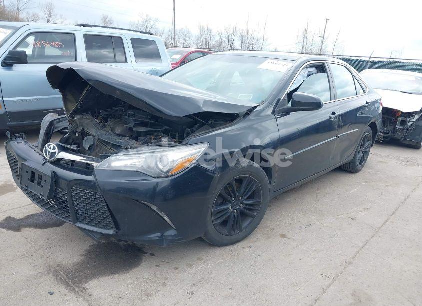 Photo 2 of 2017 Toyota Camry SE (VIN 4T1BF1FK9HU354900)