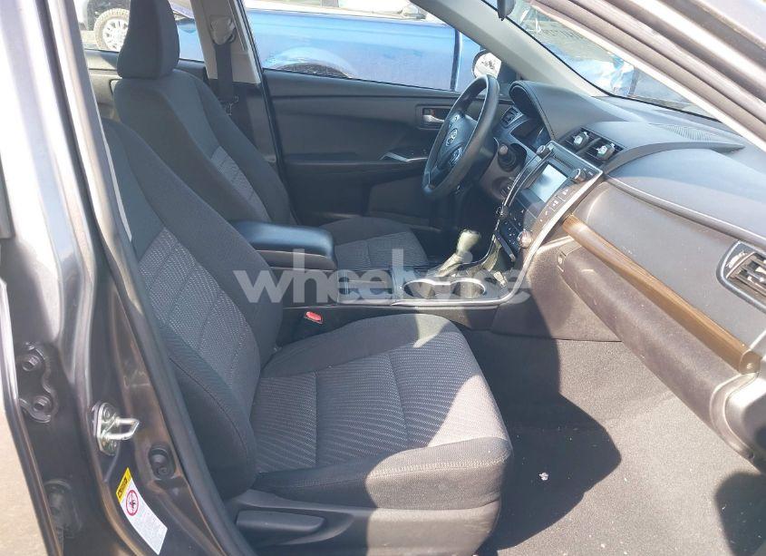 Photo 5 of 2017 Toyota Camry LE (VIN 4T1BF1FK9HU362060)