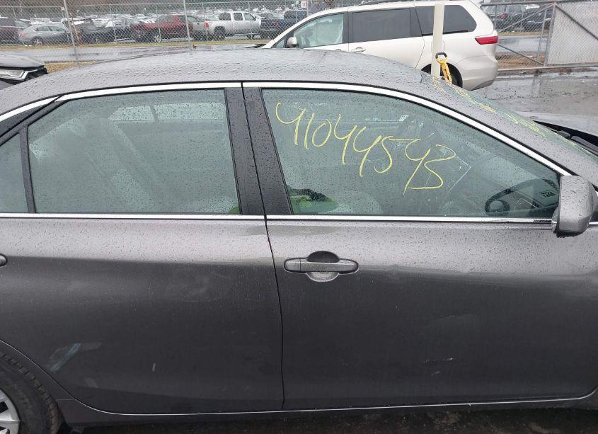 Photo 14 of 2017 Toyota Camry LE (VIN 4T1BF1FK9HU366898)