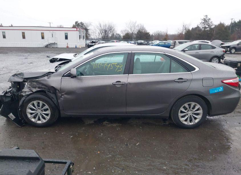 Photo 15 of 2017 Toyota Camry LE (VIN 4T1BF1FK9HU366898)