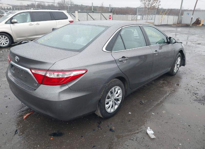 Photo 4 of 2017 Toyota Camry LE (VIN 4T1BF1FK9HU366898)