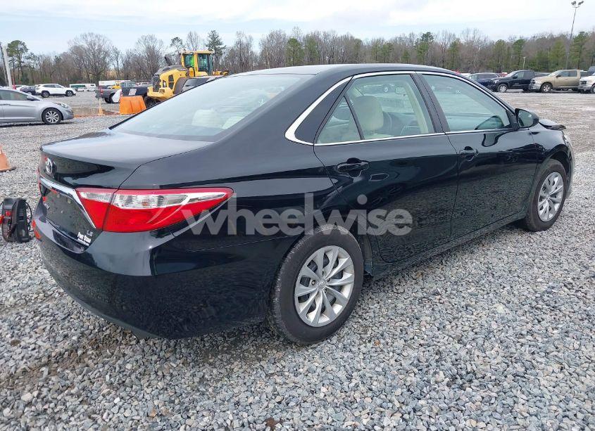 Photo 4 of 2017 Toyota Camry LE (VIN 4T1BF1FK9HU395947)