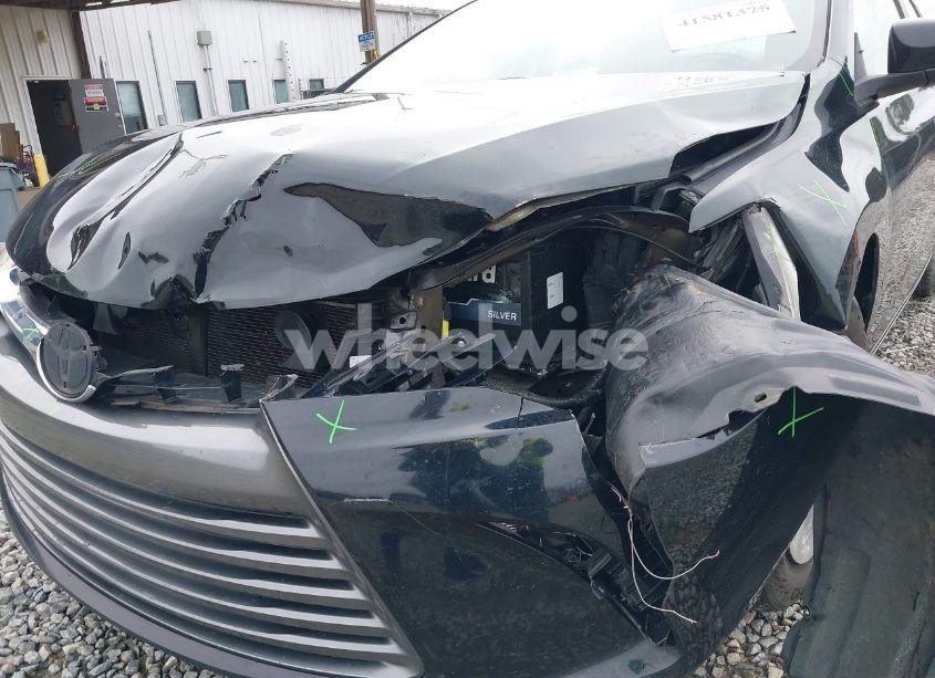 Photo 6 of 2017 Toyota Camry LE (VIN 4T1BF1FK9HU395947)
