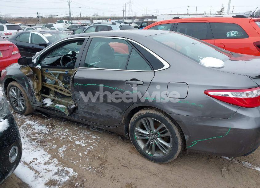 Photo 15 of 2017 Toyota Camry SE (VIN 4T1BF1FK9HU404520)