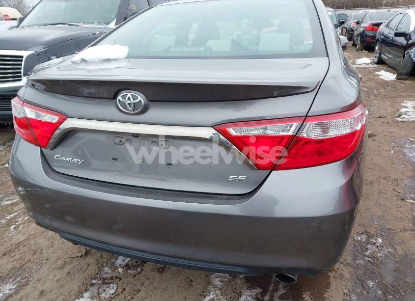 Photo 17 of 2017 Toyota Camry SE (VIN 4T1BF1FK9HU404520)