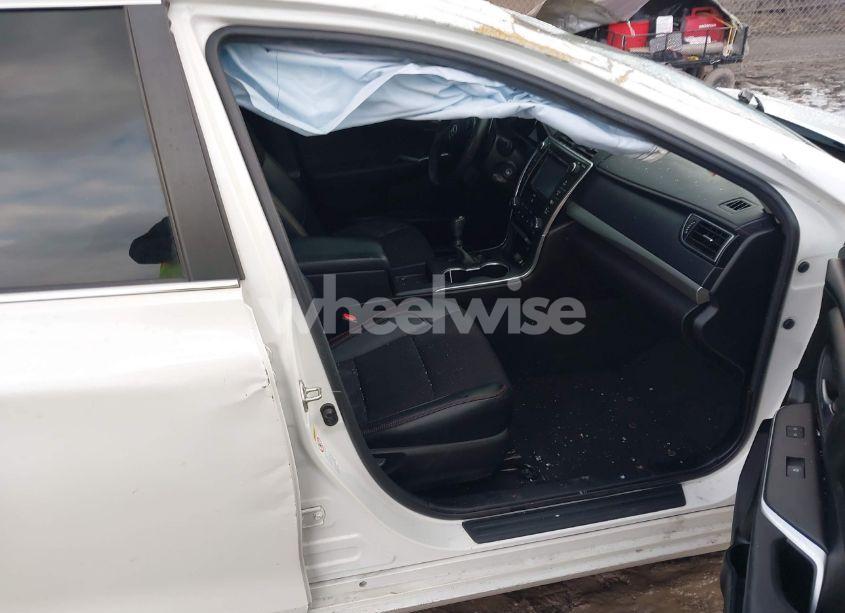 Photo 5 of 2017 Toyota Camry SE (VIN 4T1BF1FK9HU434391)