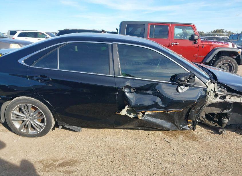 Photo 14 of 2017 Toyota Camry SE (VIN 4T1BF1FK9HU448422)