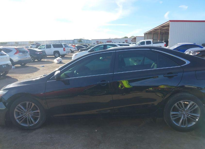 Photo 15 of 2017 Toyota Camry SE (VIN 4T1BF1FK9HU448422)