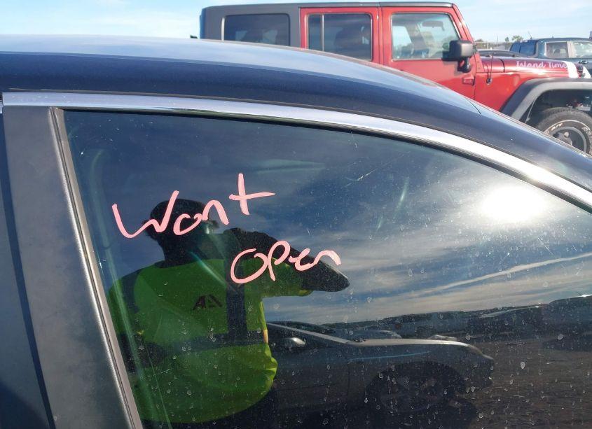 Photo 5 of 2017 Toyota Camry SE (VIN 4T1BF1FK9HU448422)