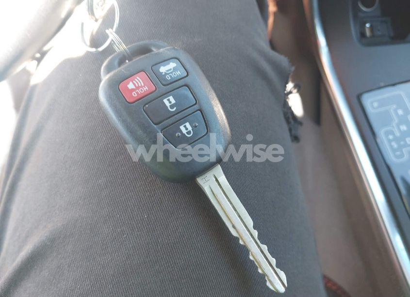 Photo 11 of 2017 Toyota Camry SE (VIN 4T1BF1FK9HU452700)