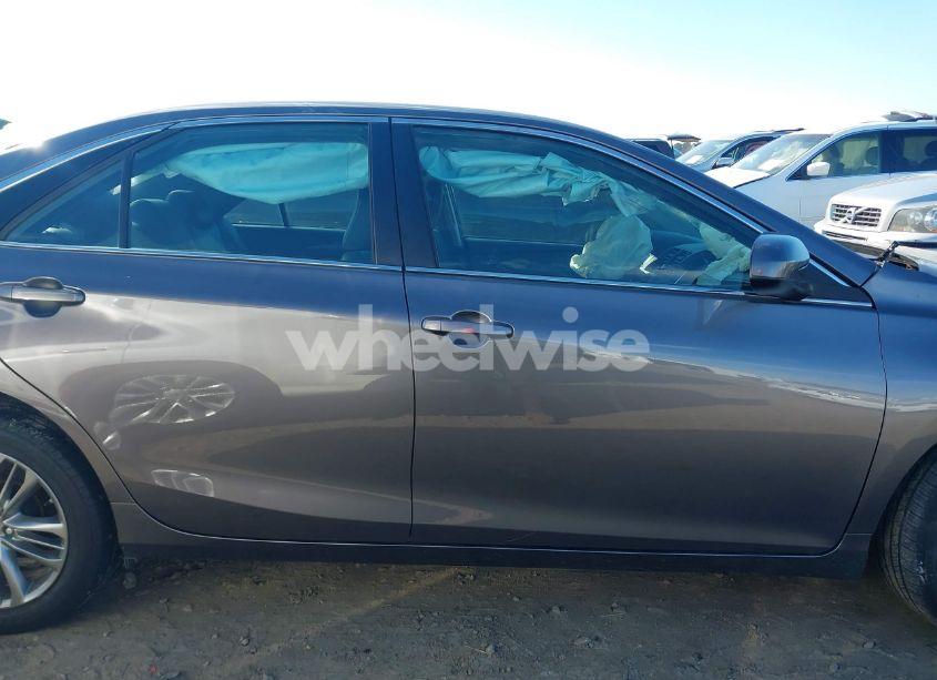 Photo 14 of 2017 Toyota Camry SE (VIN 4T1BF1FK9HU452700)