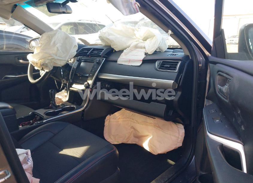 Photo 5 of 2017 Toyota Camry SE (VIN 4T1BF1FK9HU452700)