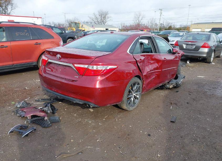 Photo 4 of 2017 Toyota Camry XSE (VIN 4T1BF1FK9HU620609)