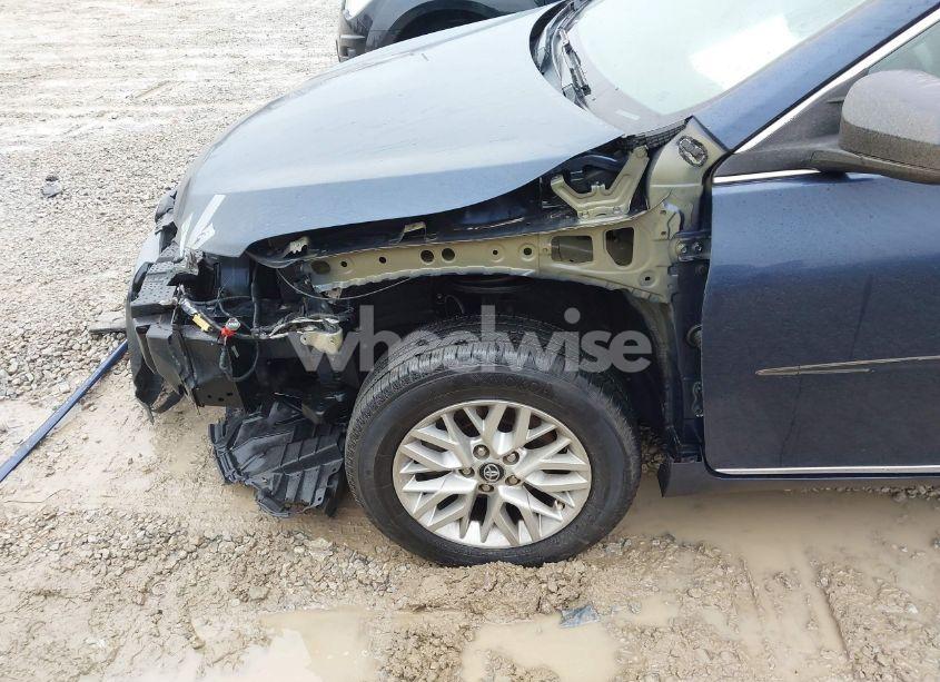 Photo 6 of 2017 Toyota Camry LE (VIN 4T1BF1FK9HU630119)