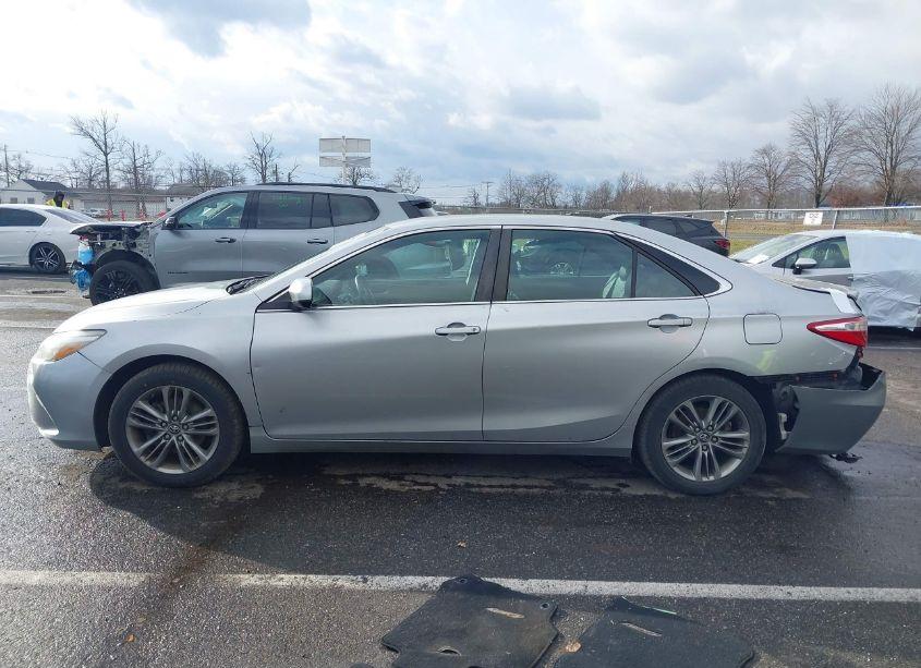 Photo 14 of 2017 Toyota Camry SE (VIN 4T1BF1FK9HU642223)