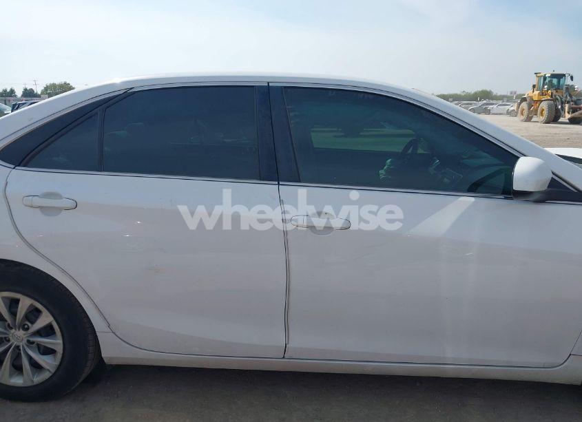 Photo 14 of 2017 Toyota Camry LE (VIN 4T1BF1FK9HU649432)