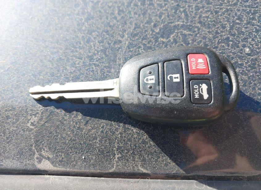 Photo 11 of 2017 Toyota Camry LE (VIN 4T1BF1FK9HU683287)