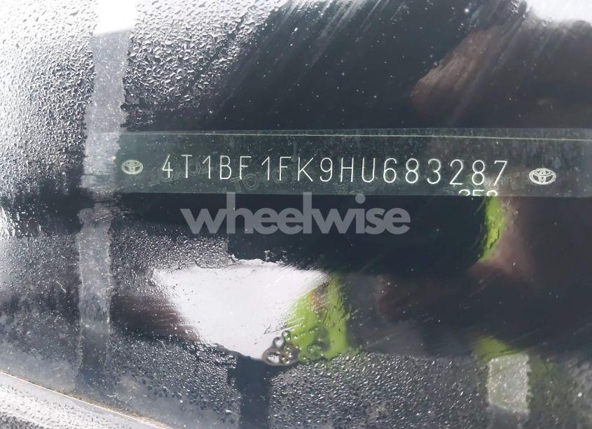 Photo 9 of 2017 Toyota Camry LE (VIN 4T1BF1FK9HU683287)