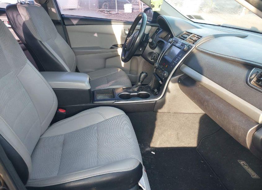 Photo 5 of 2017 Toyota Camry SE (VIN 4T1BF1FK9HU693365)