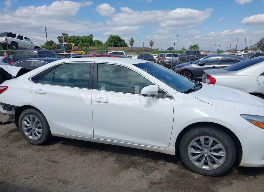 Photo 14 of 2017 Toyota Camry LE (VIN 4T1BF1FK9HU705515)