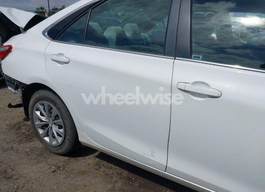 Photo 18 of 2017 Toyota Camry LE (VIN 4T1BF1FK9HU705515)