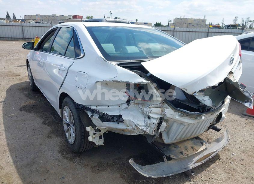 Photo 3 of 2017 Toyota Camry LE (VIN 4T1BF1FK9HU705515)