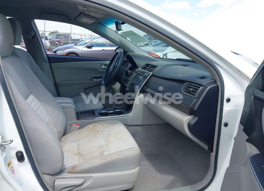 Photo 5 of 2017 Toyota Camry LE (VIN 4T1BF1FK9HU705515)