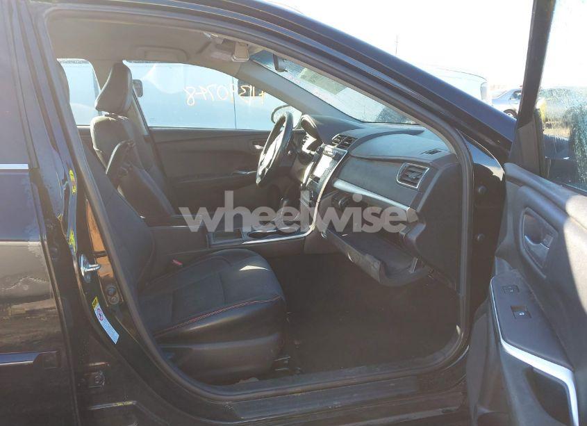 Photo 5 of 2017 Toyota Camry SE (VIN 4T1BF1FK9HU710617)