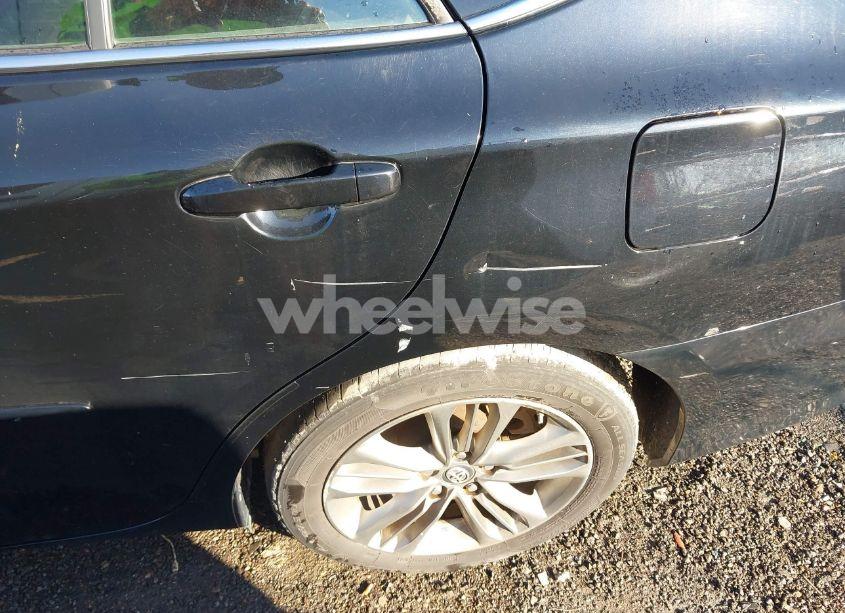 Photo 6 of 2017 Toyota Camry SE (VIN 4T1BF1FK9HU710617)