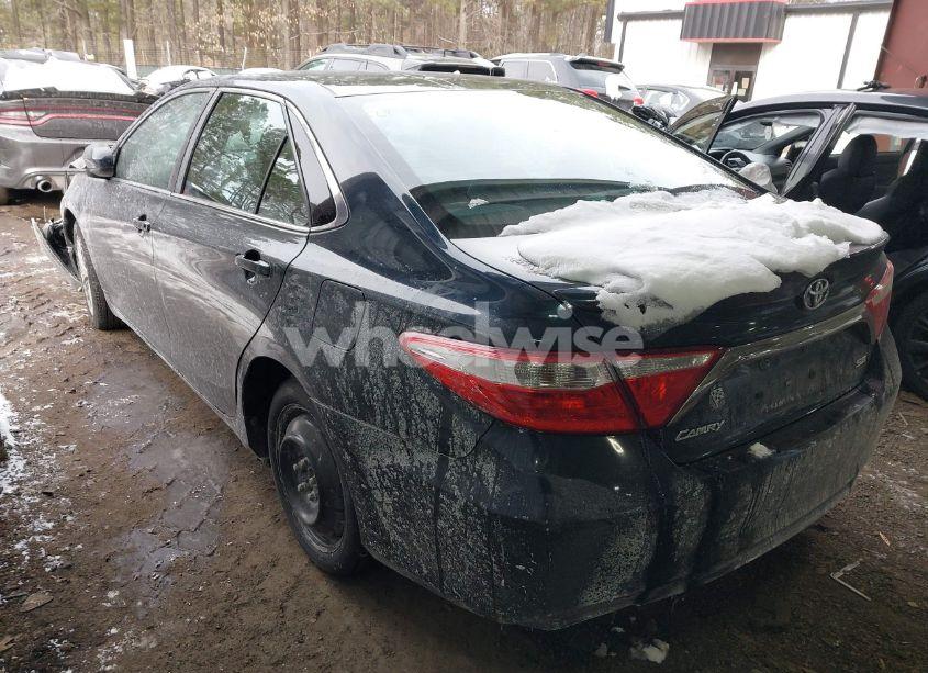 Photo 3 of 2017 Toyota Camry SE (VIN 4T1BF1FK9HU729989)