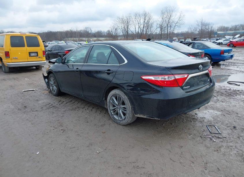 Photo 3 of 2017 Toyota Camry SE (VIN 4T1BF1FK9HU774883)