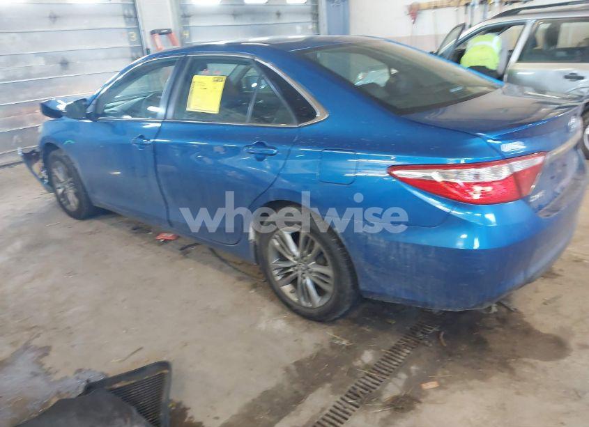 Photo 3 of 2017 Toyota Camry SE (VIN 4T1BF1FK9HU806229)