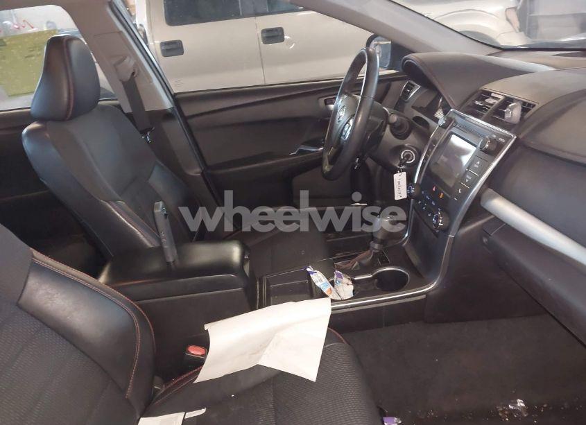 Photo 5 of 2017 Toyota Camry SE (VIN 4T1BF1FK9HU806229)