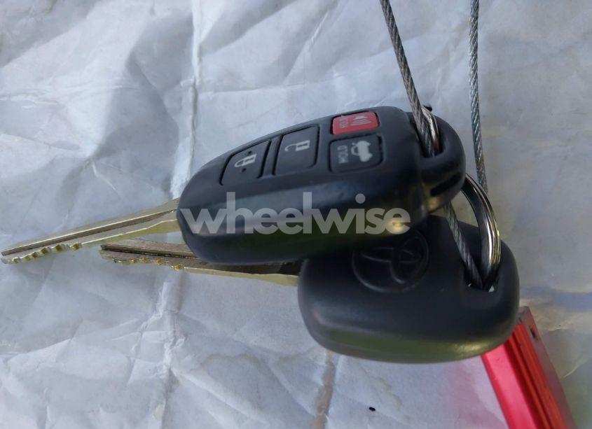 Photo 11 of 2012 Toyota Camry LE (VIN 4T1BF1FKXCU035370)