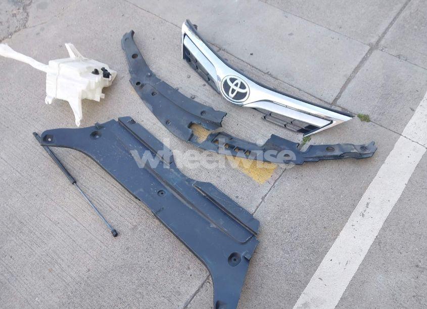 Photo 18 of 2012 Toyota Camry LE (VIN 4T1BF1FKXCU035370)