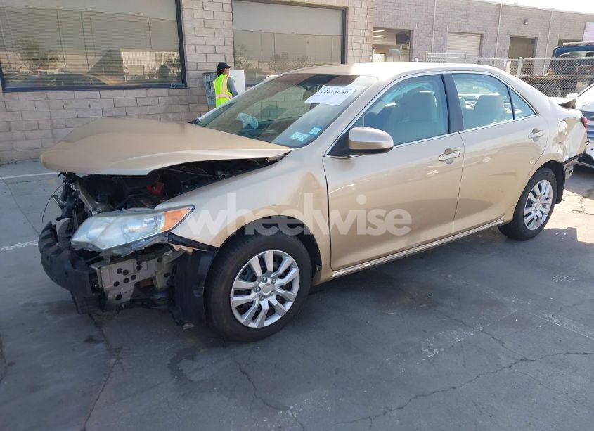 Photo 2 of 2012 Toyota Camry LE (VIN 4T1BF1FKXCU035370)