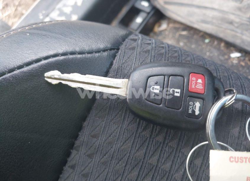 Photo 11 of 2012 Toyota Camry SE (VIN 4T1BF1FKXCU045042)